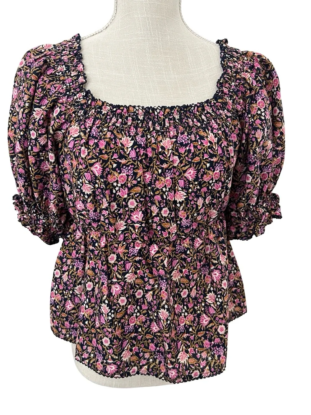 Old Navy Black Floral Square-Neck Smocked Peplum Top